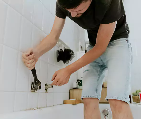 Affordable Bathtub Faucet Replacement in Norwalk: Choose Experienced Local Technicians